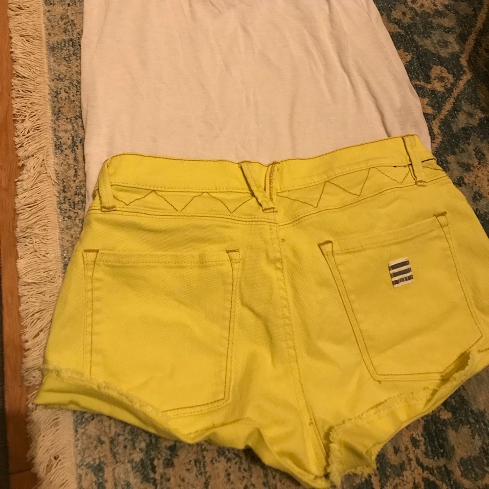 Roxy shorts